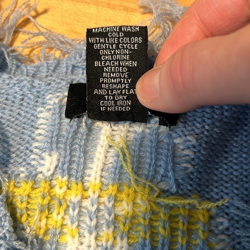 Just Polly Sky Blue Daisy Sweater Size Medium - Picture 9 of 9